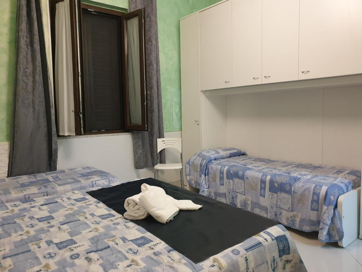 萨莱诺Al Porticciolo住宿加早餐旅馆 外观 照片